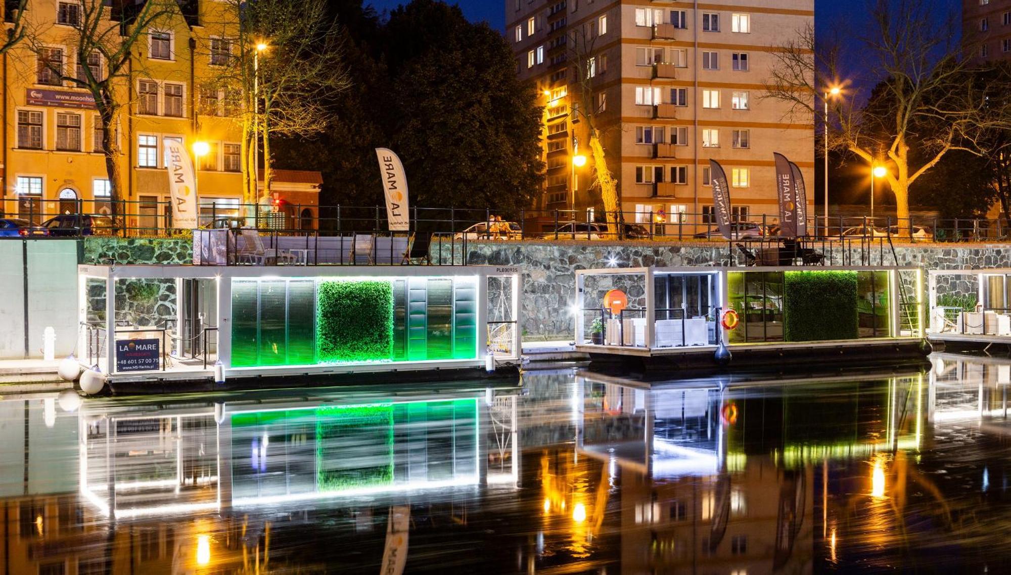 Domy Na Wodzie - La Mare Motlava Houseboats With Sauna By Downtown Apartments Гданськ Екстер'єр фото