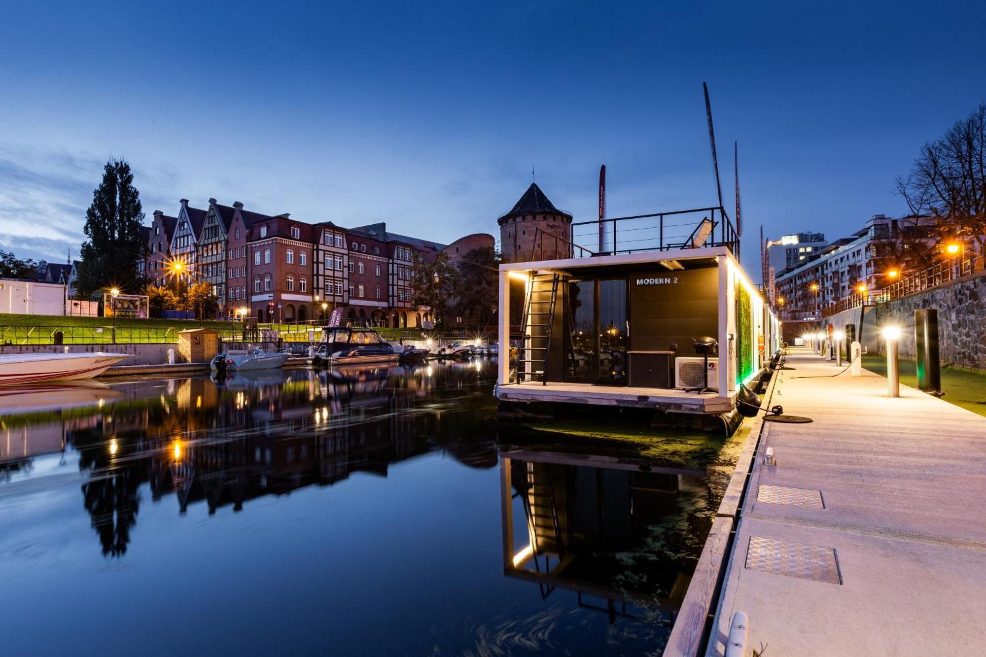 Domy Na Wodzie - La Mare Motlava Houseboats With Sauna By Downtown Apartments Гданськ Екстер'єр фото