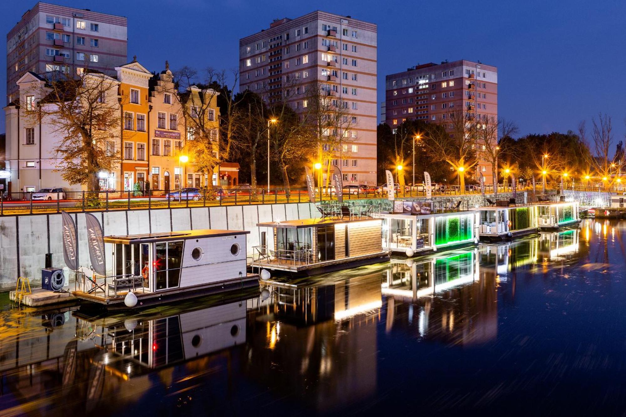 Domy Na Wodzie - La Mare Motlava Houseboats With Sauna By Downtown Apartments Гданськ Екстер'єр фото