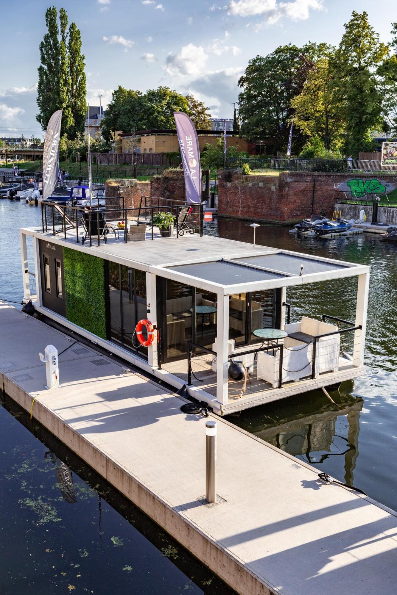 Domy Na Wodzie - La Mare Motlava Houseboats With Sauna By Downtown Apartments Гданськ Екстер'єр фото