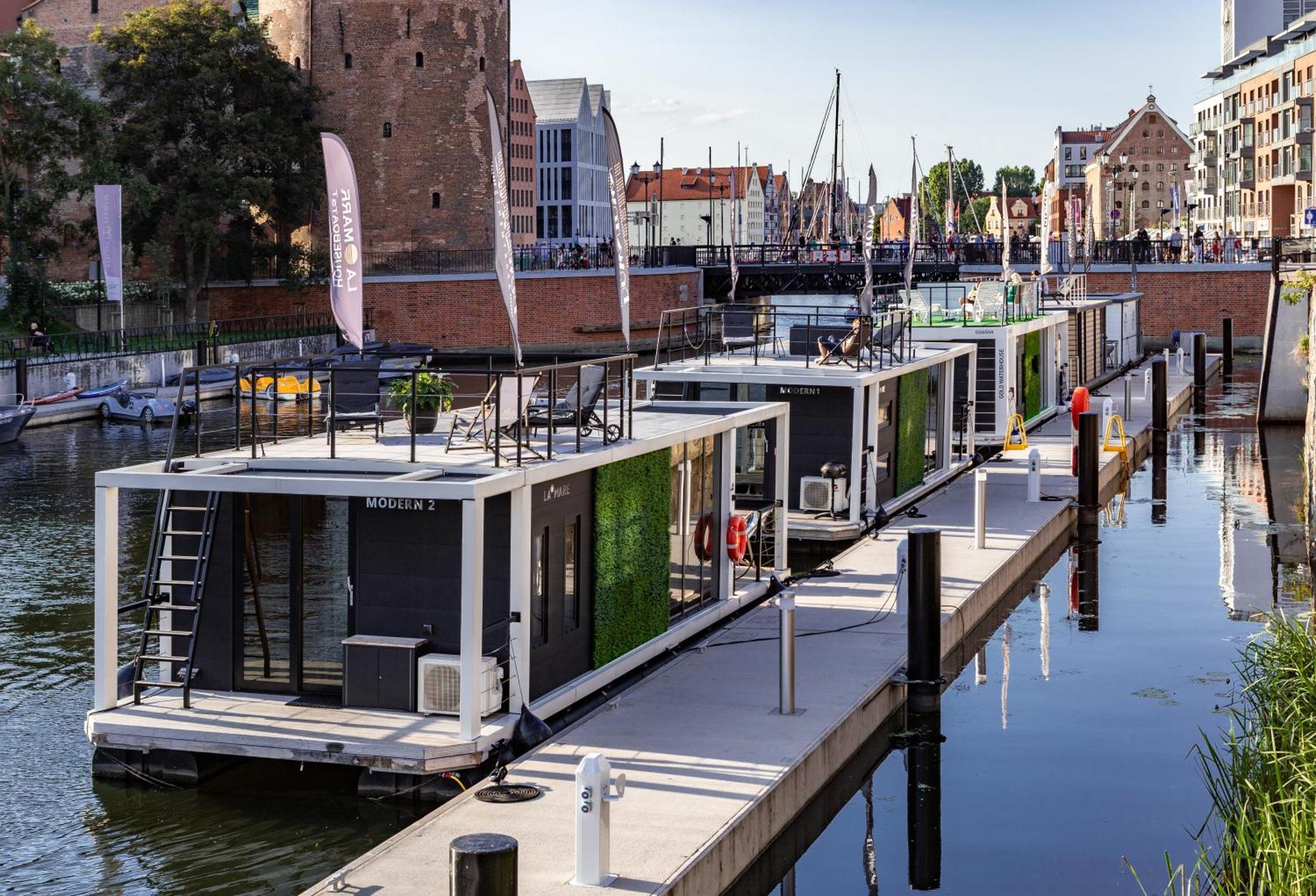 Domy Na Wodzie - La Mare Motlava Houseboats With Sauna By Downtown Apartments Гданськ Екстер'єр фото